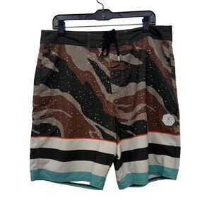 Vissla Men's Board Shorts Size 33 Camouflage‎ Multicolor Stretch Swim Trunks
